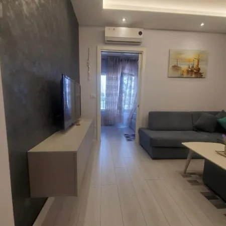 Eribora's Seaside Apartment,durres *
